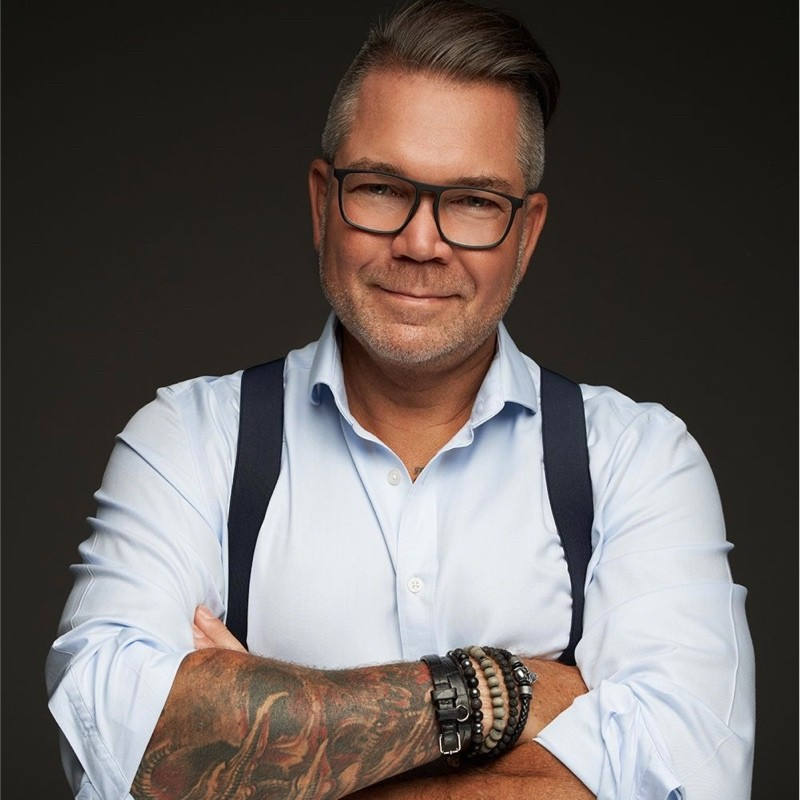 Headshot of Nick Shackleton-Jones