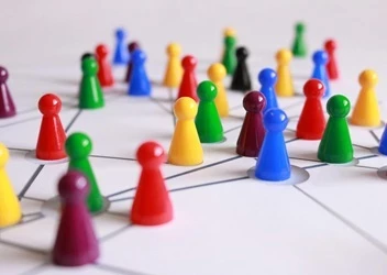 3 ways to unlock the power of decentralized process management