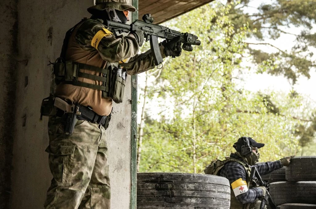 Two men with guns