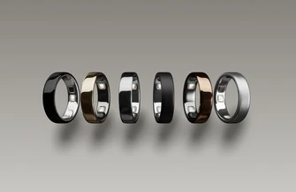 male hand wearing smart ring