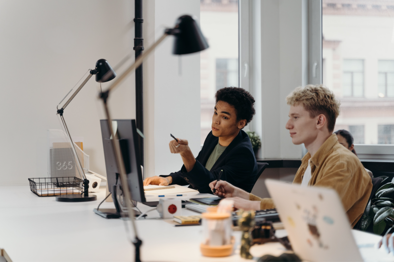 How should retailers use schema for AI search?