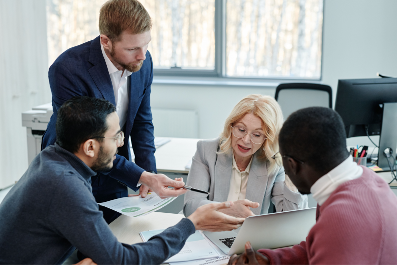 How can procurement get involved before a supplier is chosen?
