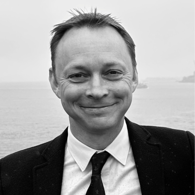 Simon Briggs