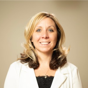 Amanda McKenzie, Vice President, Director of Human Resources at First United Bank & Trust