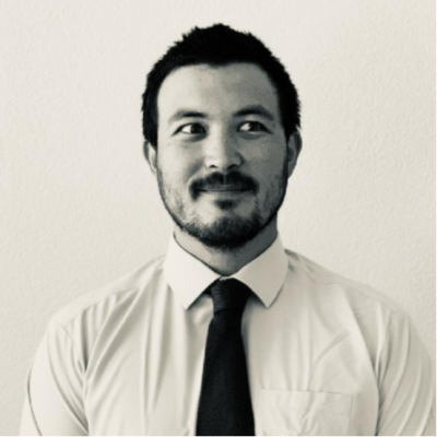 Eric Carr, Director of CX and CS at iHerb