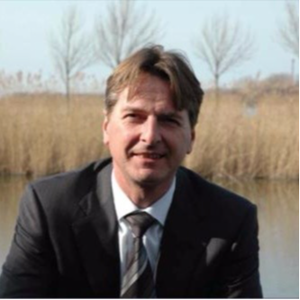Erik Lapre, VP, Global Services at VMI Group