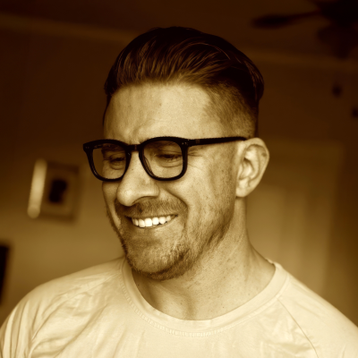 Clay Coomer, Fractional CMO at Clay Knows Travel