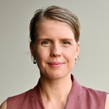 Nienke (Nina) Benders, Head of Partnerships at givvable