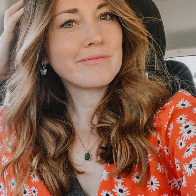 Lauren Lane, Associate Director of Media and Digital Marketing at Naterra International Inc.