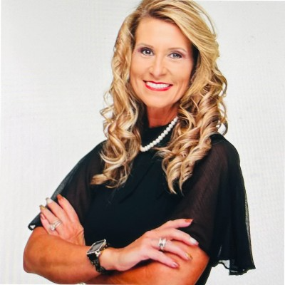 Stephanie McClendon, EVP, Chief of Community Banking at First Federal Bank