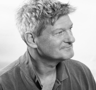 Steven Standring