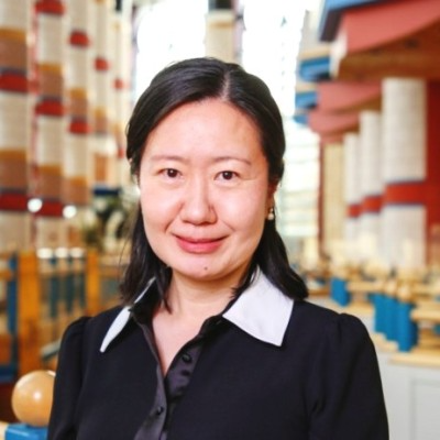 Amy Xue, Global Head of Supply Chain at Carbogen-amcis