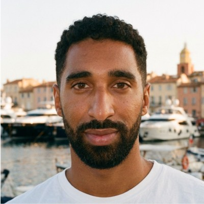 Thomas Douglas, Co-Founder at Aikka