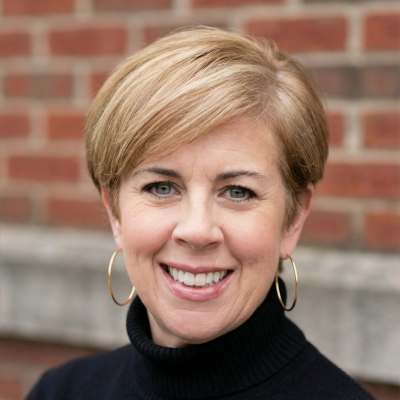 Kelly Russell, Chief Growth Officer at Arena.io