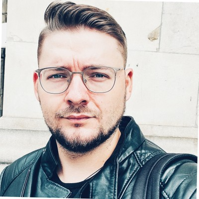 Vitaliy Popruzhenko, Head of App Development at Asam Beauty