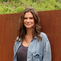 Sara Jensen, Co-Founder at Hugh & Grace