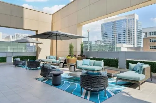 DoubleTree Lobby Image