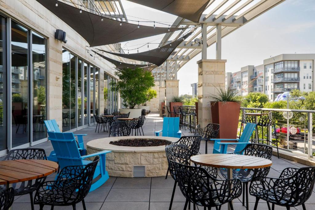 Archer Hotel Austin exterior