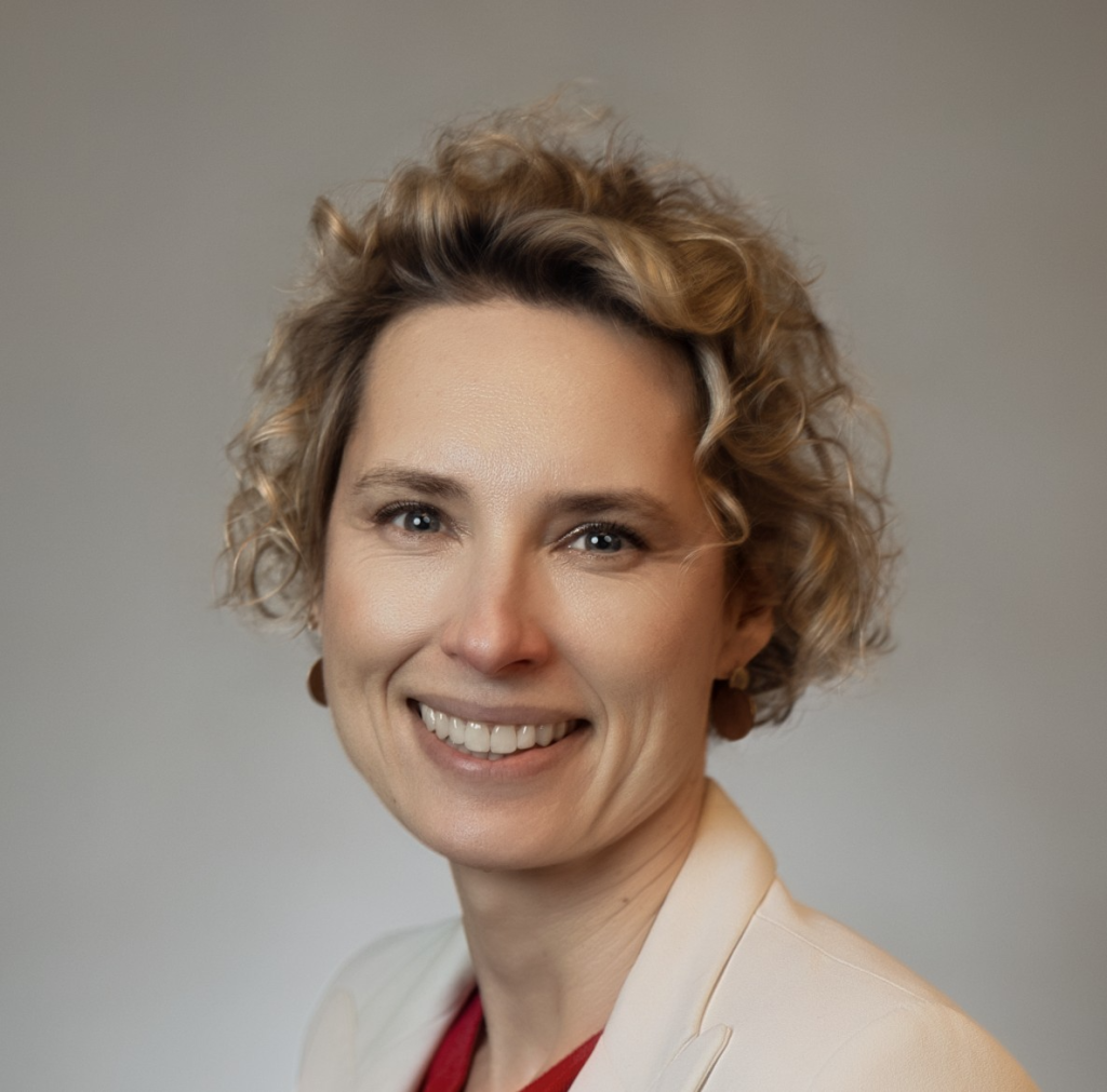 Julie Clauss